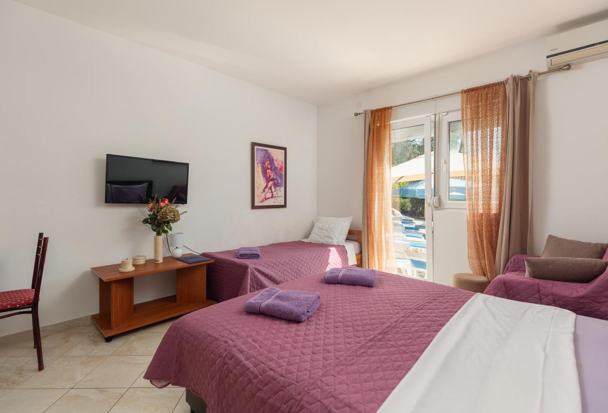 Villa Mia Apartments Bijela Ngoại thất bức ảnh