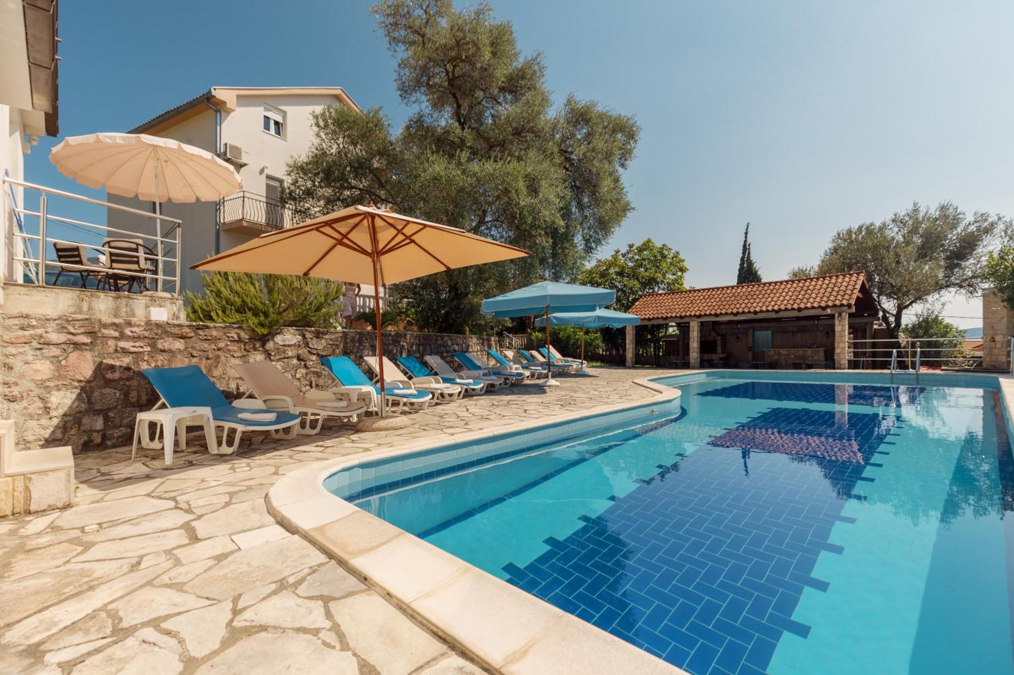 Villa Mia Apartments Bijela Ngoại thất bức ảnh